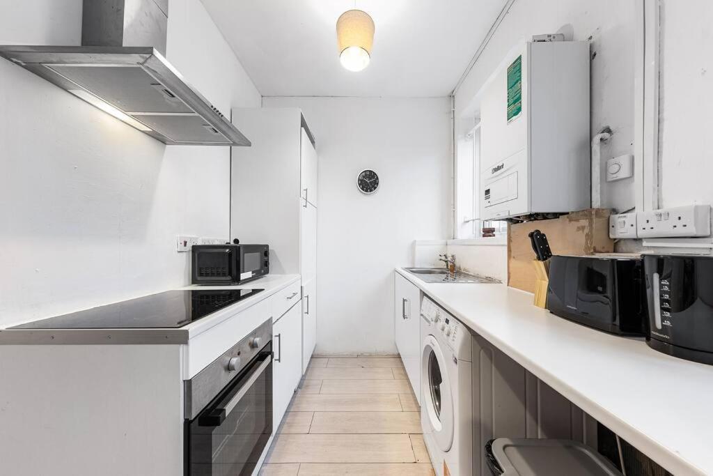Holiday Home Near Kings Cross Sleep 12 Sp7 London Exterior photo