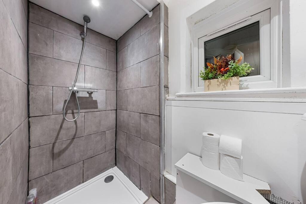 Holiday Home Near Kings Cross Sleep 12 Sp7 London Exterior photo